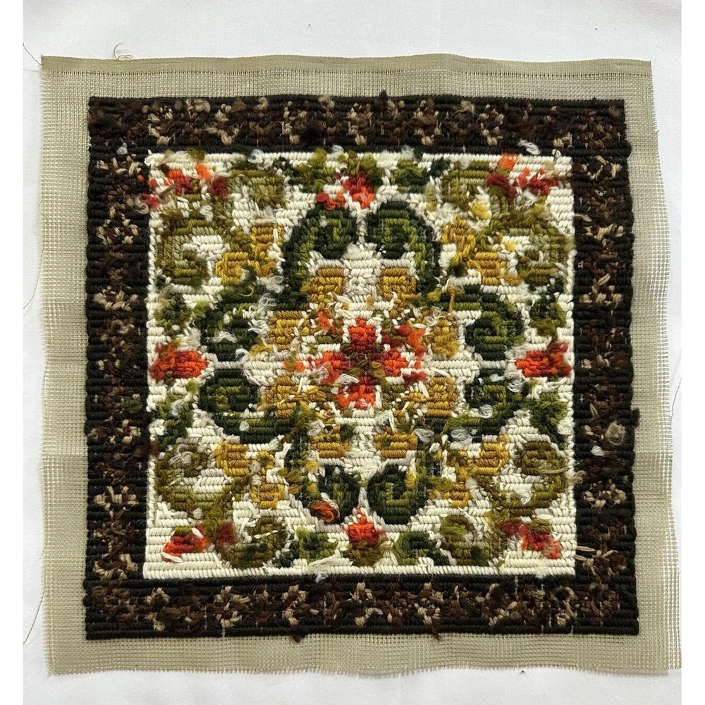 Vintage Norwegian Åkle Needlepoint Panel Scandinavian Folk Art Floral (C) - Picture 3 of 4